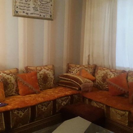 8 Rue Brise Echalas Saint-Denis  Luaran gambar