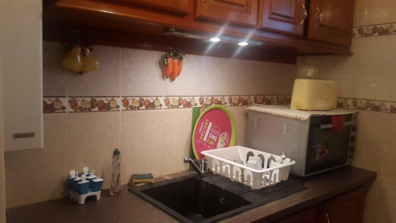 8 Rue Brise Echalas Saint-Denis  Luaran gambar